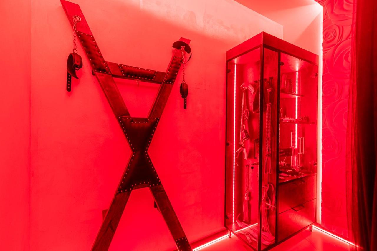 Jacuzzi - Love - Bdsm - Extra Luxury - Ev Chargger - Valentine'S Day - Red Room - Flexible Selfcheckins 28 ซาเกร็บ ภายนอก รูปภาพ