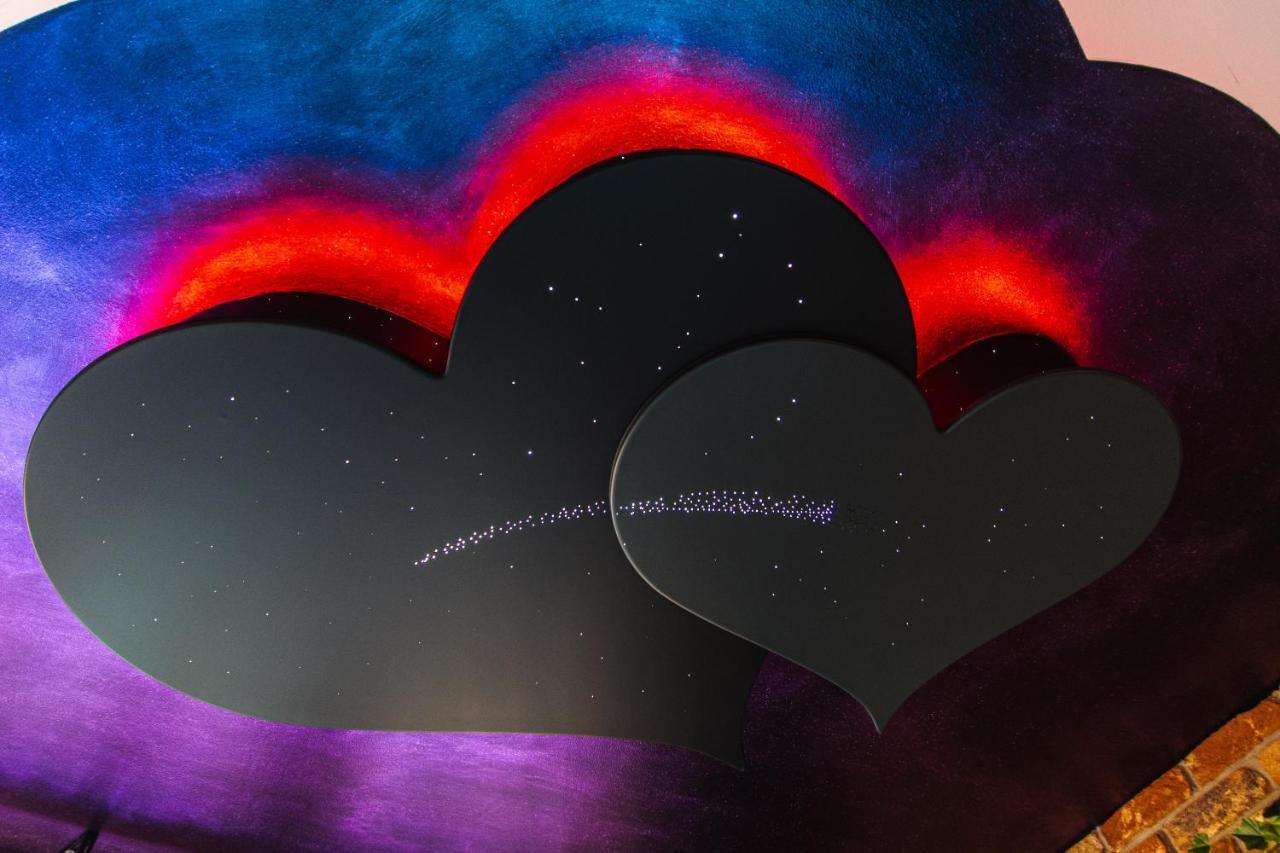 Jacuzzi - Love - Bdsm - Extra Luxury - Ev Chargger - Valentine'S Day - Red Room - Flexible Selfcheckins 28 ซาเกร็บ ภายนอก รูปภาพ